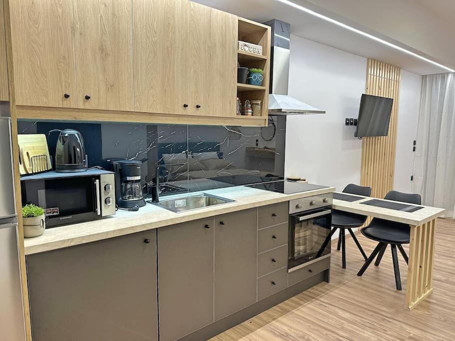 ארטריה Oasis Luxury Apartments מראה חיצוני תמונה