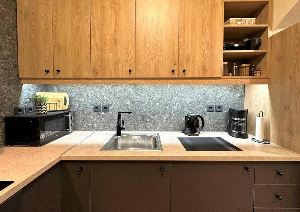 ארטריה Oasis Luxury Apartments מראה חיצוני תמונה